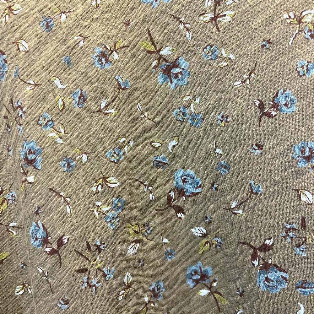 Old Navy XXL Floral T-Shirt Women - Picture 2 of 3